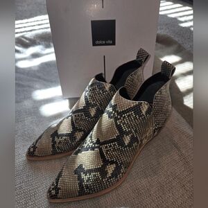Dolce Vita Women's Snakeskin Ankle Boots - Black and Tan